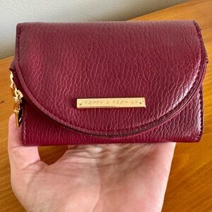 Poppy & Peonies Women’s Margaux Wallet in Berry